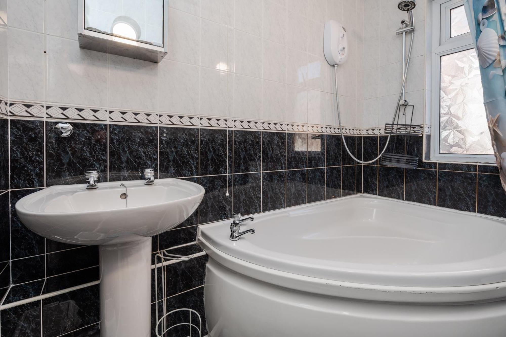 Apartment Charming 5-bedroom Terraced House In Old Swan