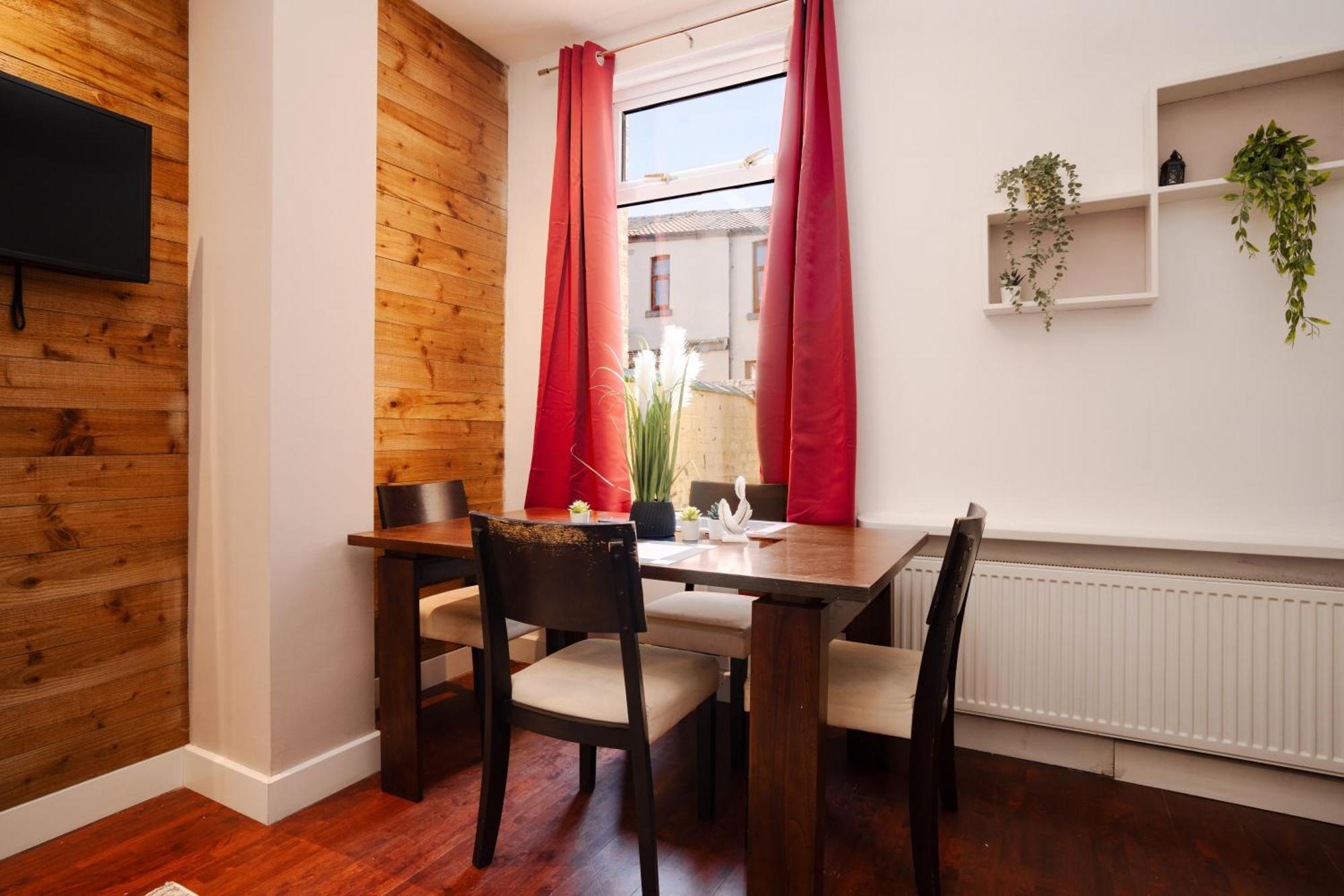 Apartment Charming 5-bedroom Terraced House In Old Swan Liverpool