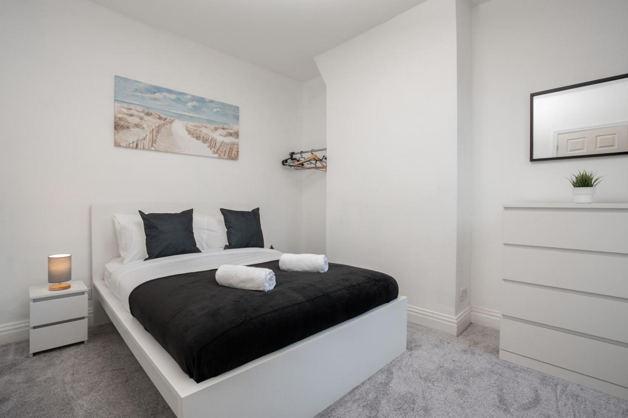 Charming 5-bedroom Terraced House In Old Swan * Liverpool