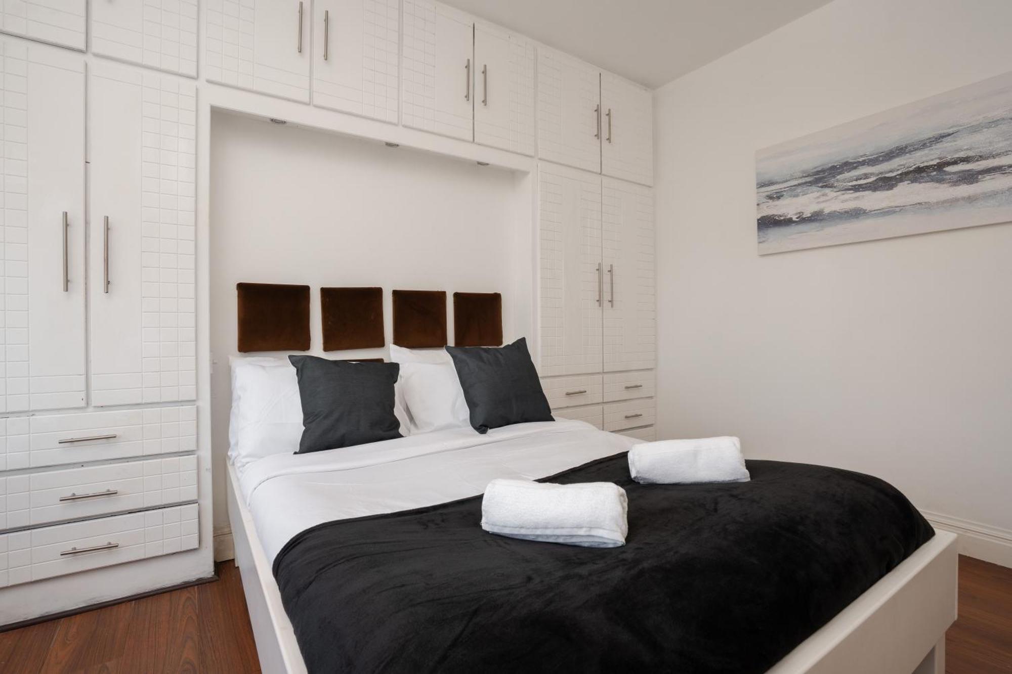 Charming 5-bedroom Terraced House In Old Swan Apartment Liverpool